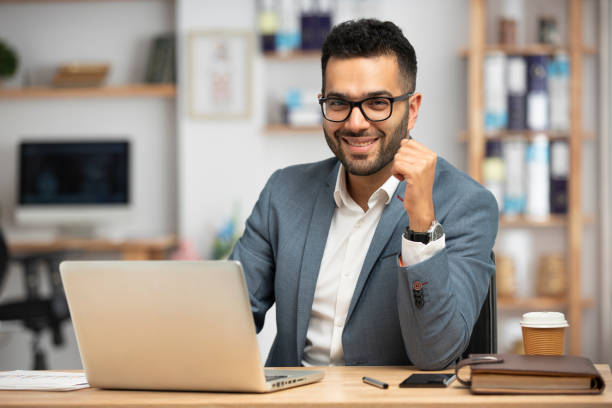 YFFUSHI | Understand Suit Fabrics to Dress More Elegantly